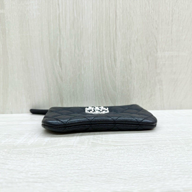 CHANEL黑色牛皮24C熊貓色19系列拉鏈零錢包-4