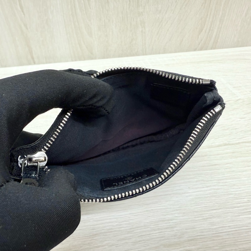 CHANEL黑色牛皮24C熊貓色19系列拉鏈零錢包-7