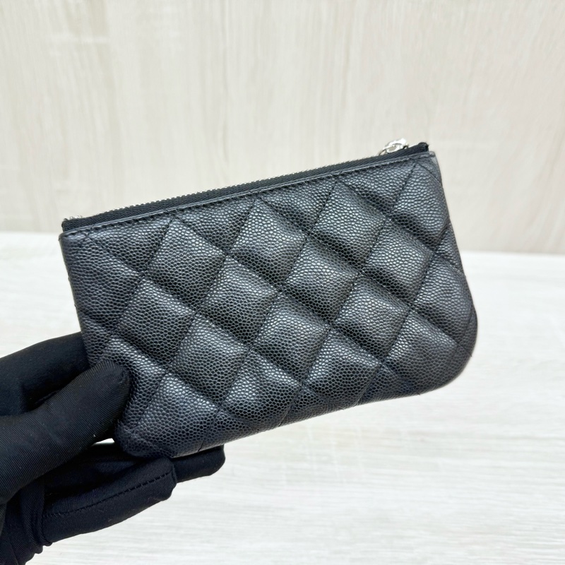 CHANEL黑色牛皮24C熊貓色19系列拉鏈零錢包-9