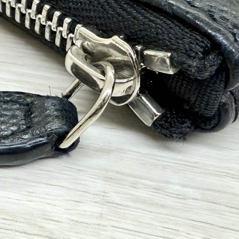 CHANEL黑色牛皮24C熊貓色19系列拉鏈零錢包-12