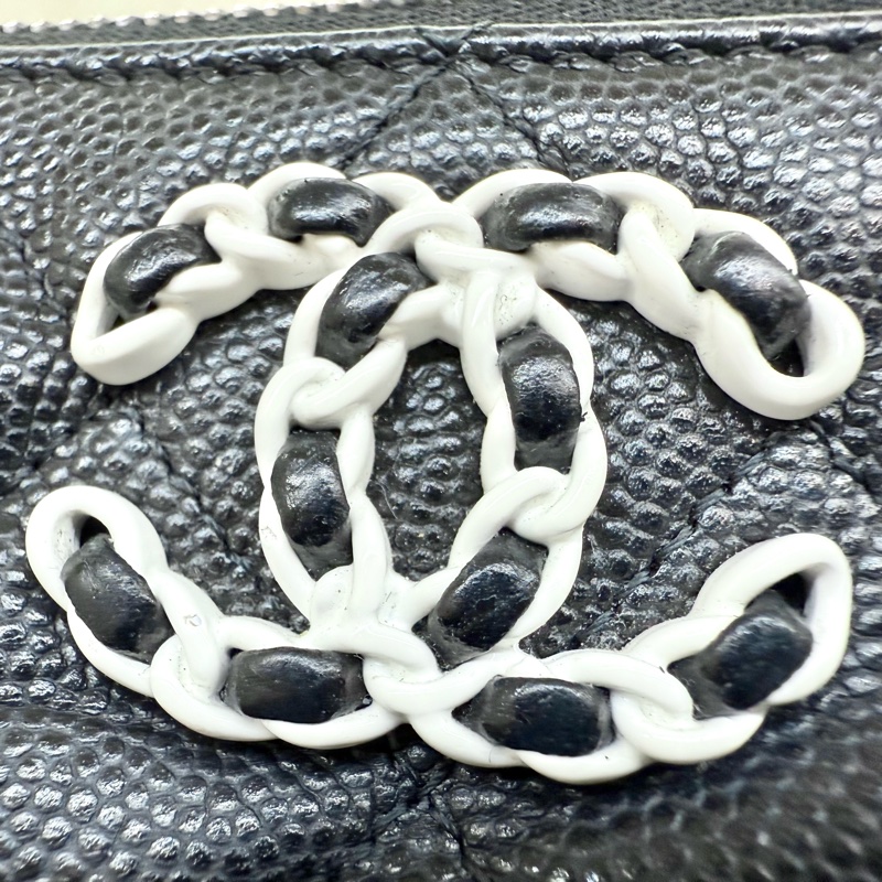 CHANEL黑色牛皮24C熊貓色19系列拉鏈零錢包-13
