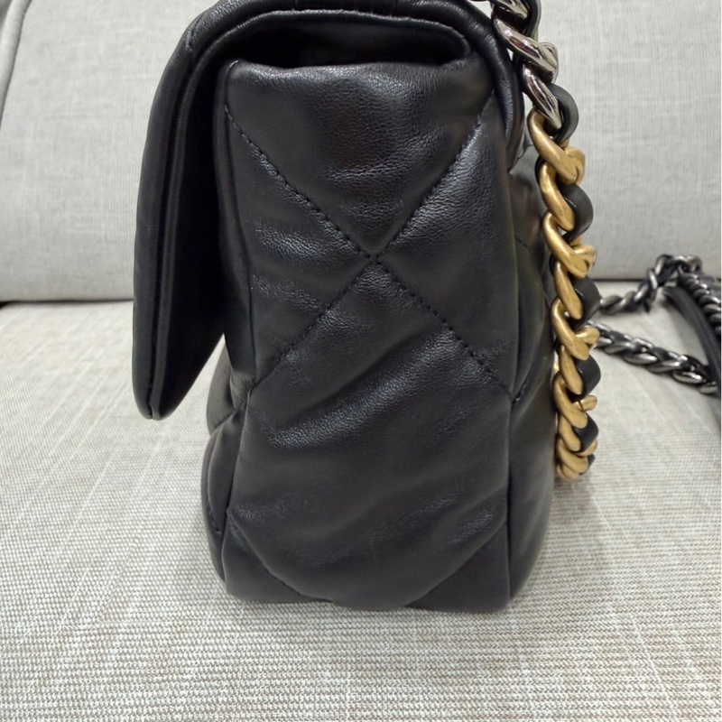 CHANEL 香奈兒 19系列 經典雙C LOGO菱格紋小羊皮三用金鍊包 黑色-8