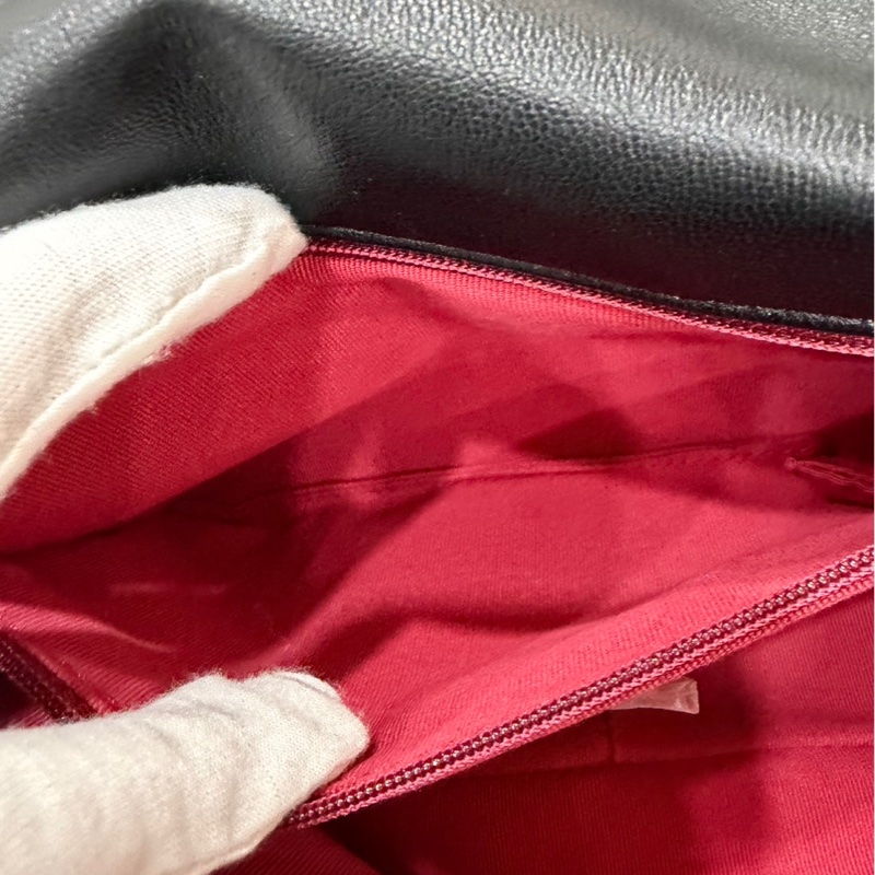 CHANEL 香奈兒 19系列 經典雙C LOGO菱格紋小羊皮三用金鍊包 黑色-24