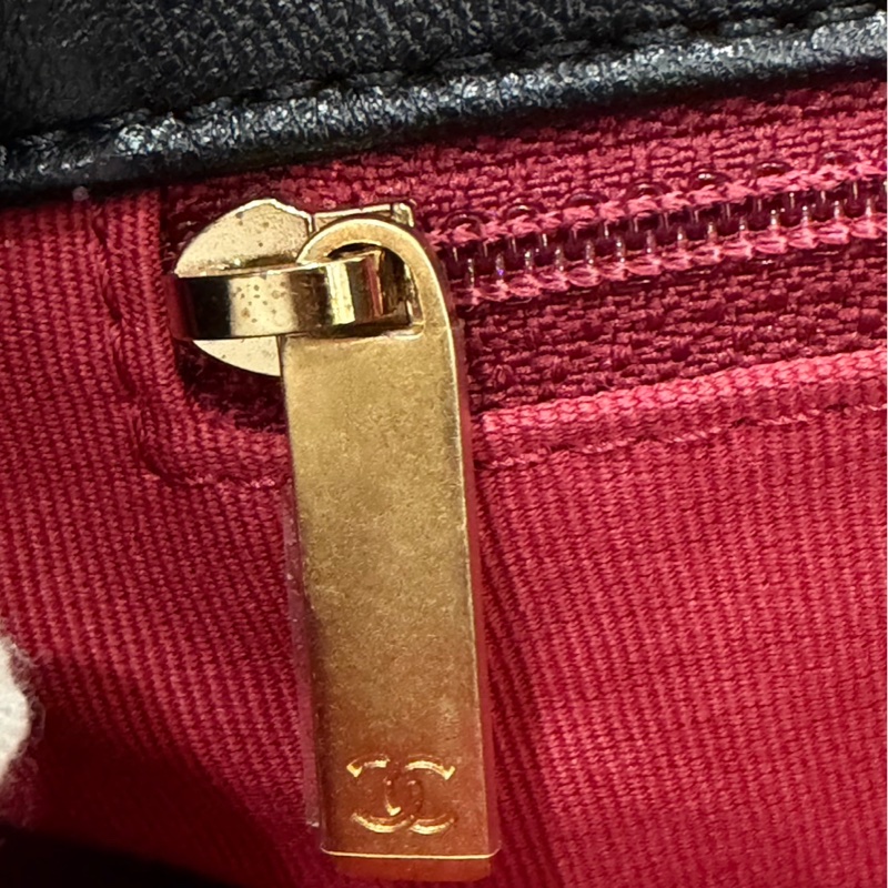 CHANEL 香奈兒 19系列 經典雙C LOGO菱格紋小羊皮三用金鍊包 黑色-37