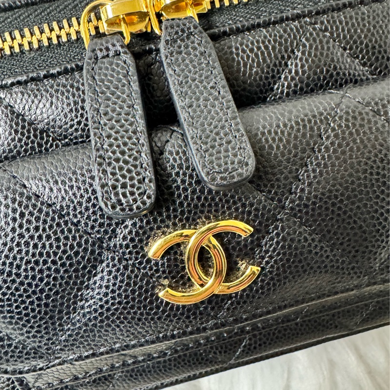 Chanel 手提長盒子化妝包 黑色金扣荔枝牛皮-6