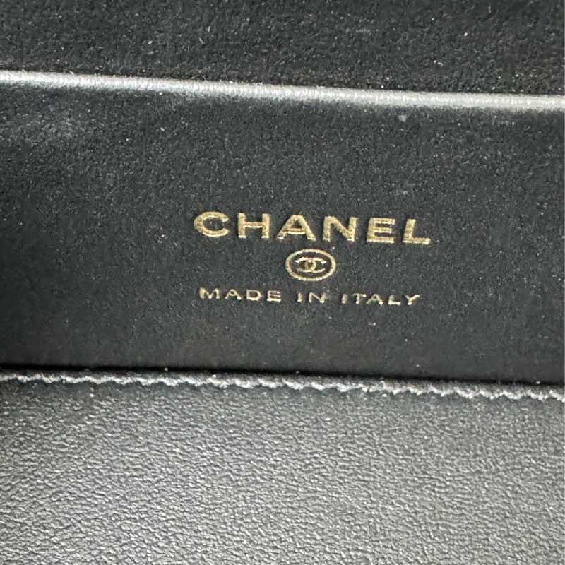 Chanel 手提長盒子化妝包 黑色金扣荔枝牛皮-19