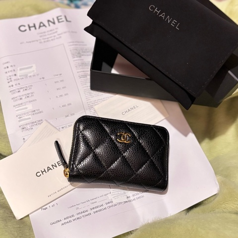 Chanel 黑色菱格紋拉鍊零錢包