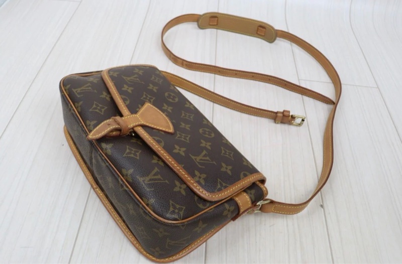 「JL精品代購」中古LV 老花Sologne法棍-4