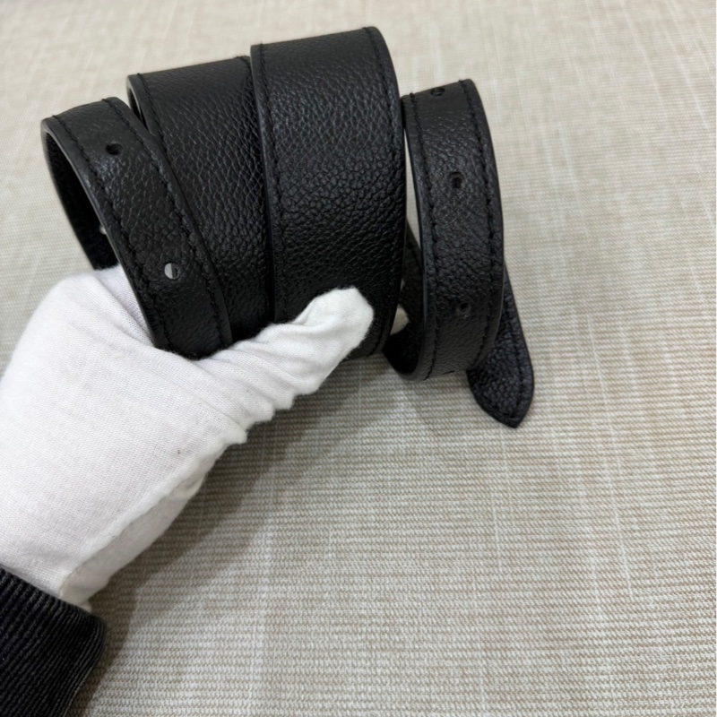 LV M46288經典CarryAII PM系列Monogram Empreinte 皮革壓花肩背包 斜背包（黑色）-36