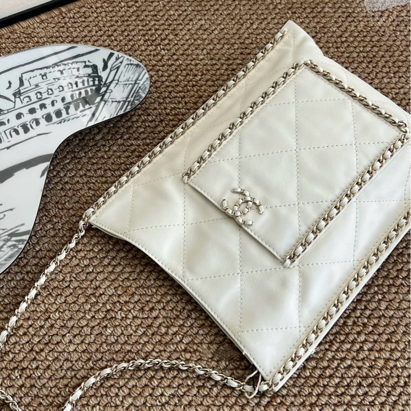 Chanel 小牛皮晶片皮穿鏈 購物袋 Tote奶昔白很溫柔的顏色-4