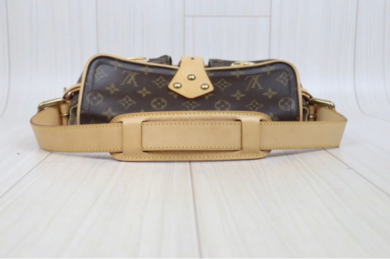 「JL精品代購」9新 Lv曼哈頓塞納河老花腋下包-7