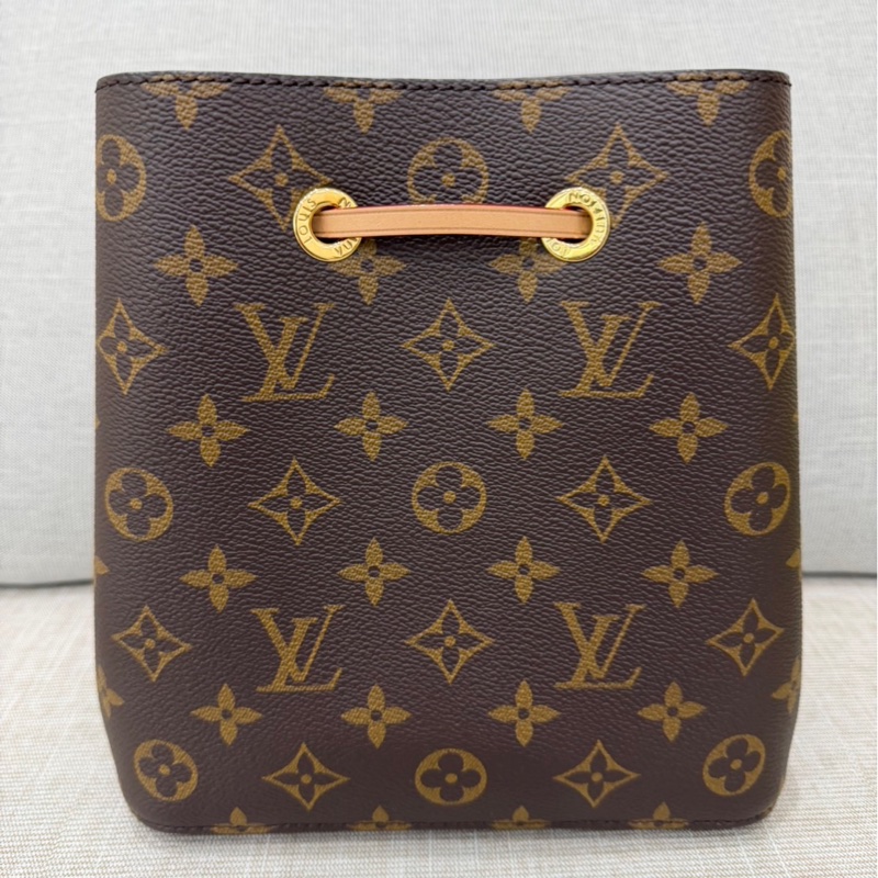LV M46581 經典Monogram NANO NOE水桶包 手提包 斜背包-5