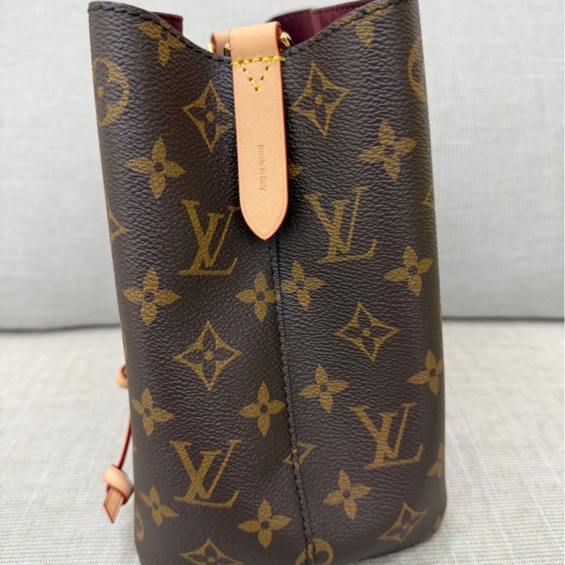 LV M46581 經典Monogram NANO NOE水桶包 手提包 斜背包-6