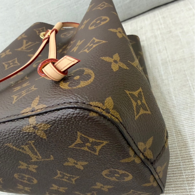 LV M46581 經典Monogram NANO NOE水桶包 手提包 斜背包-8