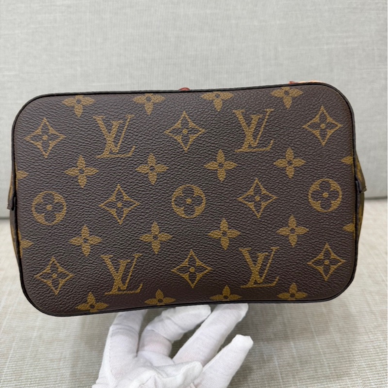 LV M46581 經典Monogram NANO NOE水桶包 手提包 斜背包-12