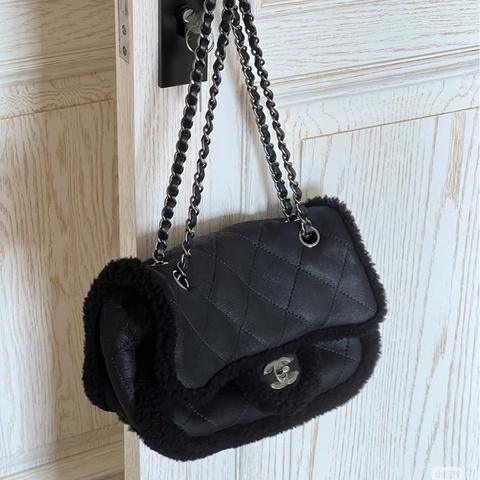Chanel 黑銀black🧸泰迪熊毛毛CF Classic flap bag🖤