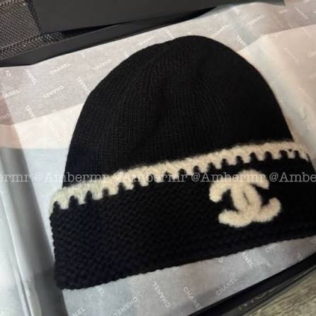 Chanel 全新 現貨 黑色 白線 毛帽