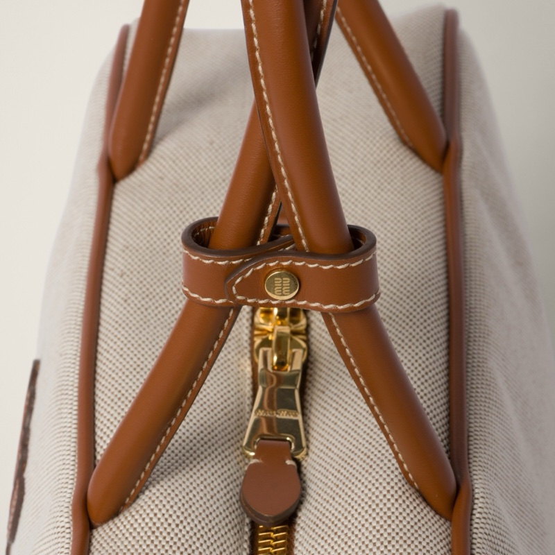 Miu Miu 女士 徽標圖案手提包均碼碼34cm*10cm*20cm-4