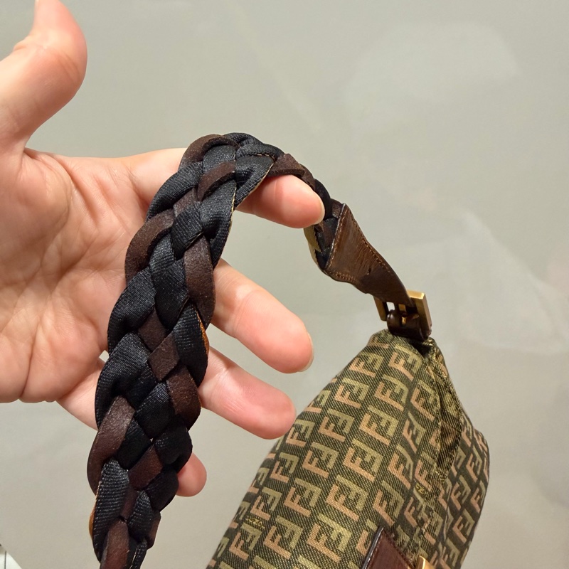 Fendi 限量款 編織 法棍包 腋下包 hobo包-36