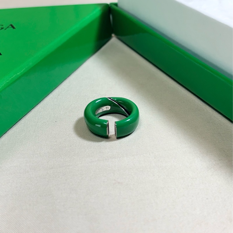 🎁全新盒裝 BV Bottega Veneta 葆蝶家鸚鵡綠 琺瑯 925純銀戒指💍 11號-3