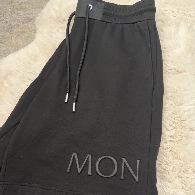 MONCLER 休閒短褲-1