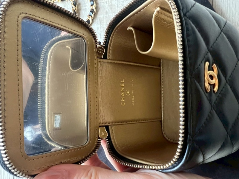 Chanel mini 金球化妝包-4