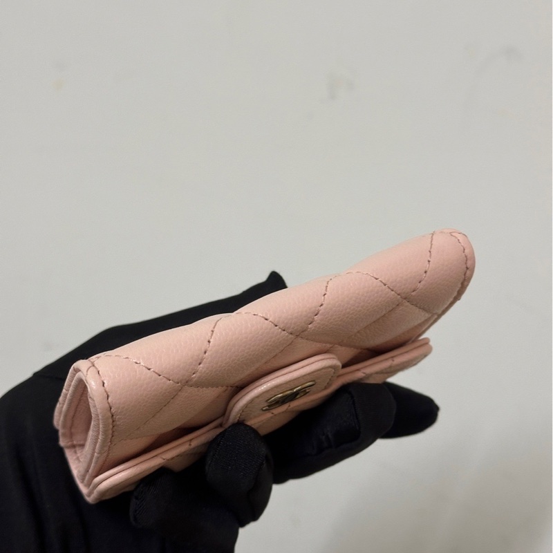 全新 Chanel 櫻花粉 雙層卡包 淡金釦 白盒-3