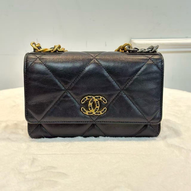 ▪️中環OL必備Chanel 19 woc bag 斜挎包-1