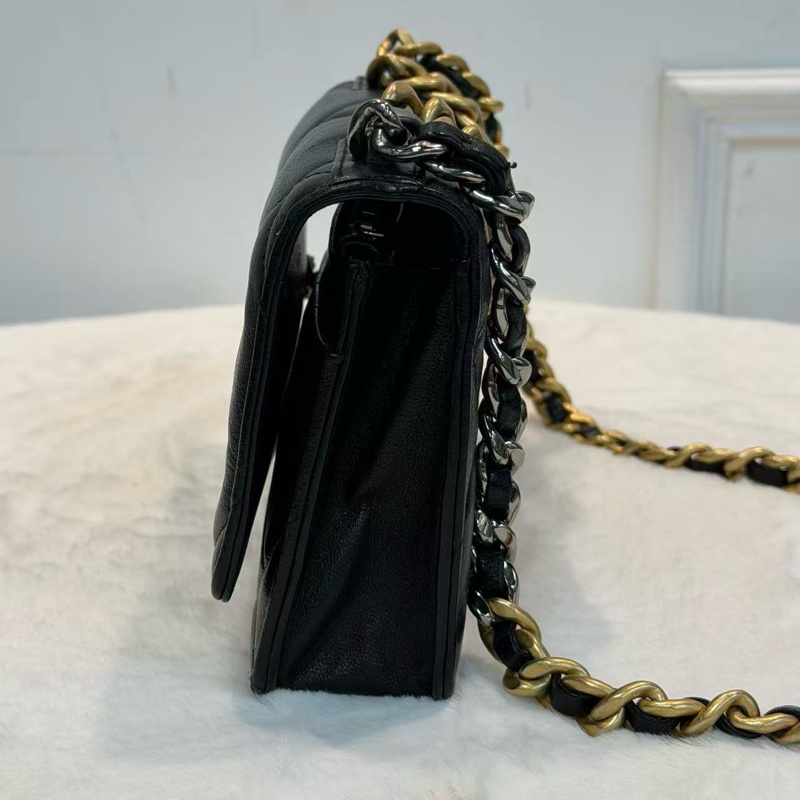 ▪️中環OL必備Chanel 19 woc bag 斜挎包-7