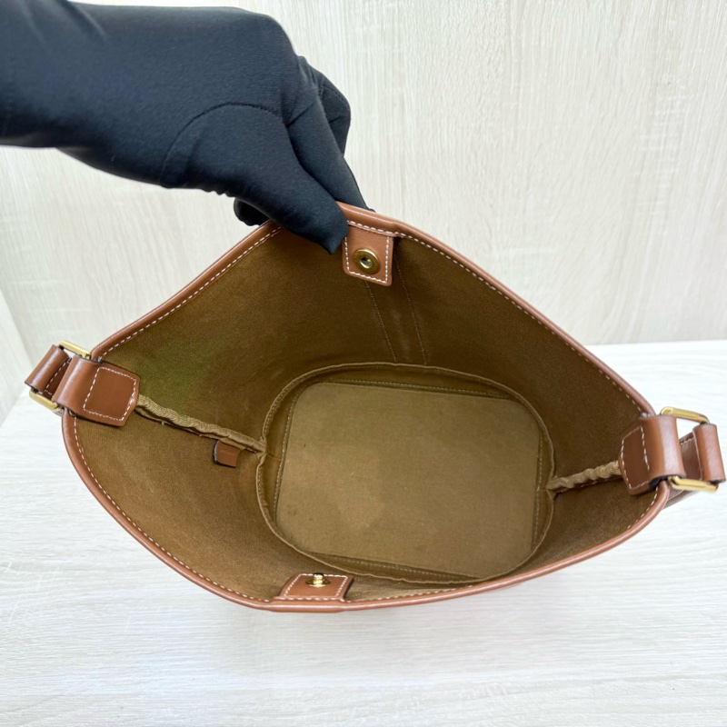 CELINE白原花牛皮Bucket小號水桶包191442CAS.04LU-6