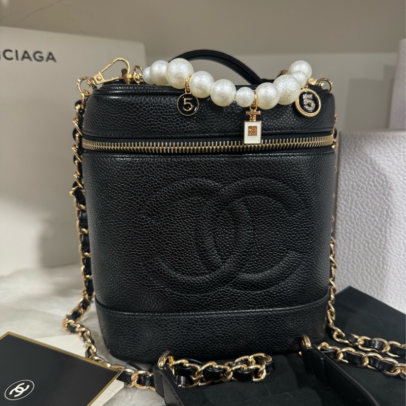 Chanel 荔枝黑金 化妝箱-1