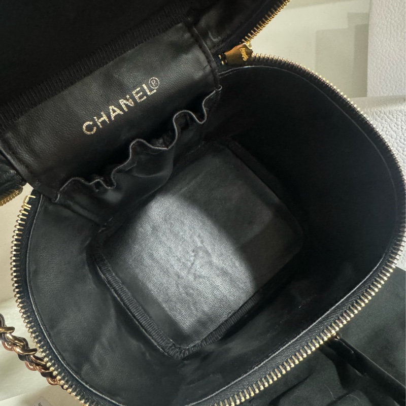 Chanel 荔枝黑金 化妝箱-9