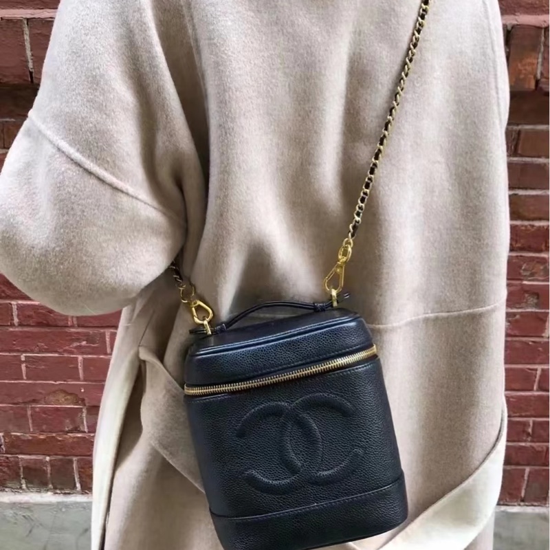 Chanel 荔枝黑金 化妝箱-11