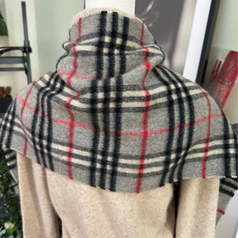Burberry 格紋灰經典圍巾-17