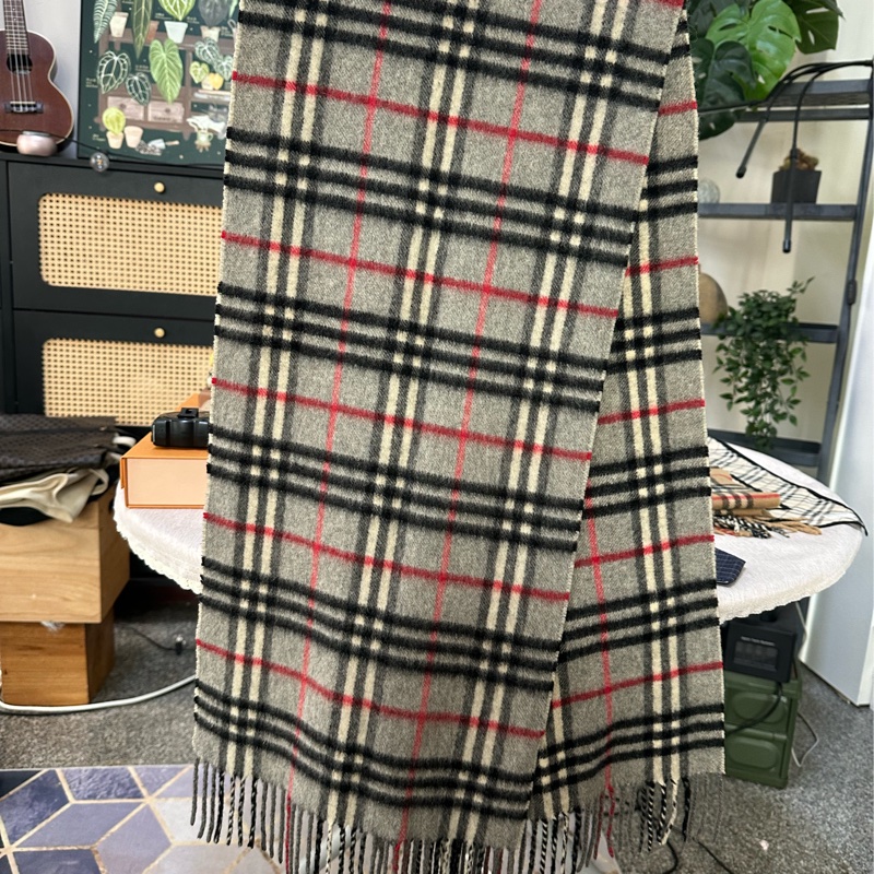 Burberry 格紋灰經典圍巾-19