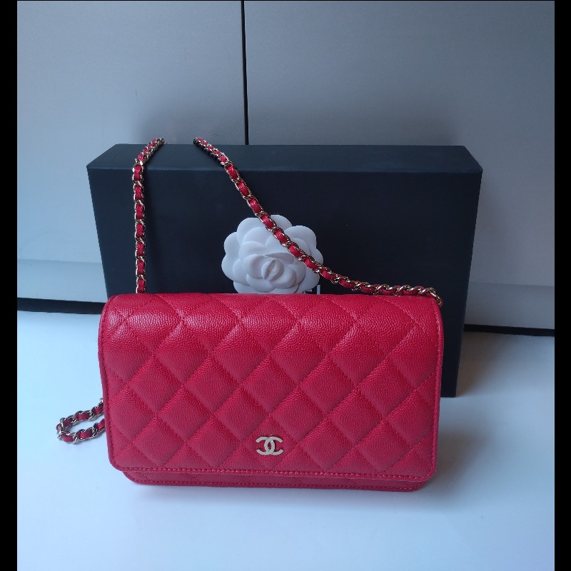 Chanel 金鍊紅荔枝皮鍊帶小包 WOC-0