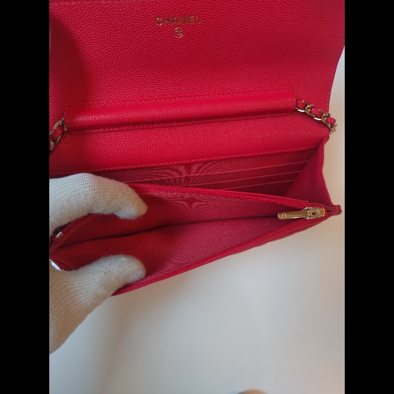 Chanel 金鍊紅荔枝皮鍊帶小包 WOC-18