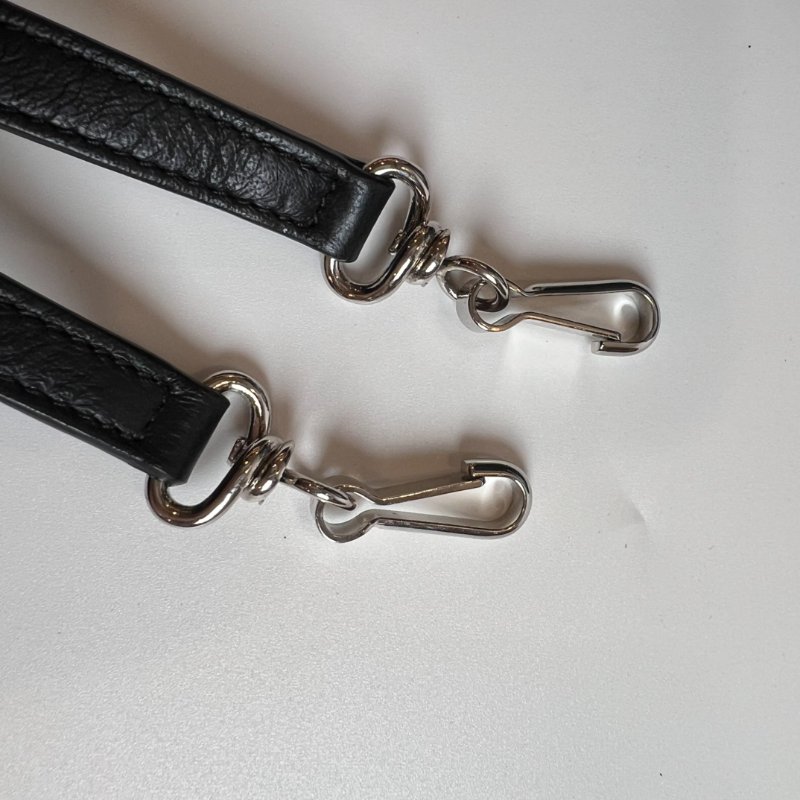 BALENCIAGA 608653 黑LOGO手提相機包-8