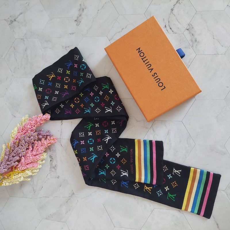 LV 黑彩 絲綢 村上隆聯名 絲巾 M71992 M71992~約9成新以上-0