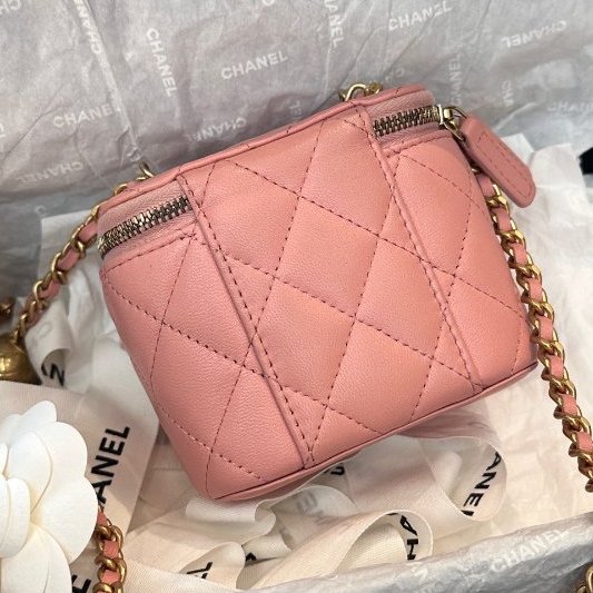 芯片款 香奈兒Chanel櫻花粉色金球化粧盒帶鏡子-1