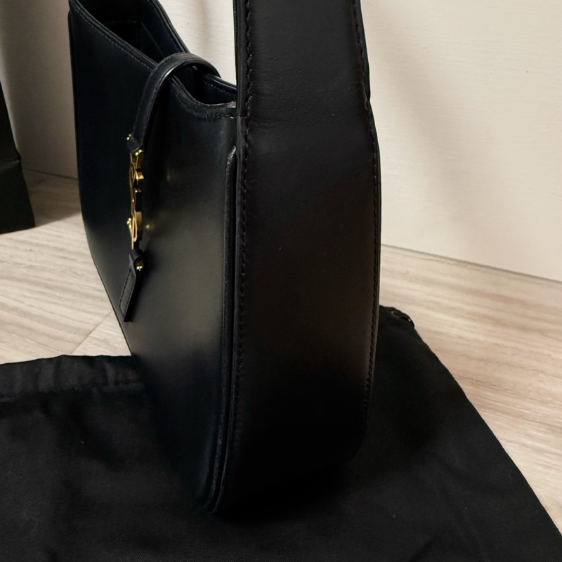 YSL LE 5 A7 肩背包 LE 5 À 7滑面皮革手袋 大顆-12