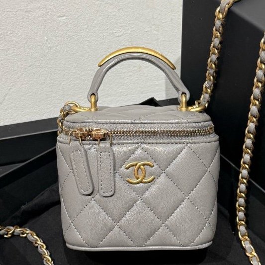 芯片款 Chanel香奈兒金屬手柄化粧盒小方包灰金-0