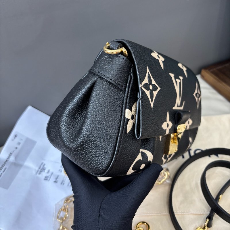 芯片款 LV路易威登黑色印花全牛皮Favorite雲朵包-3