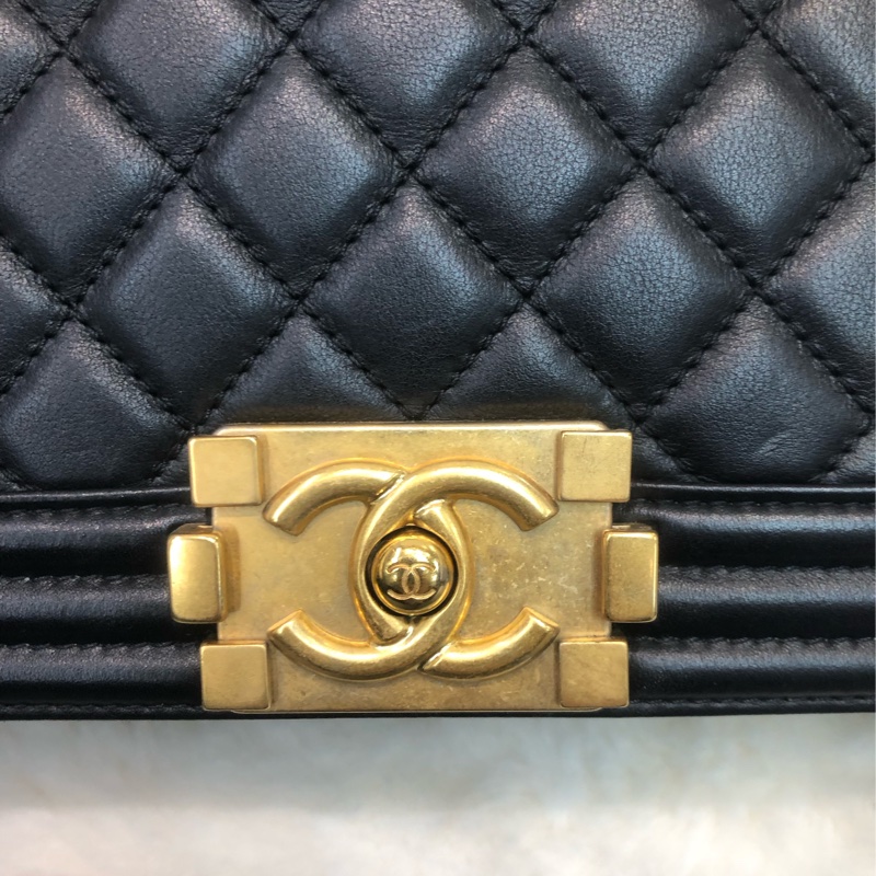 Chanel 黑金做舊銀扣 Boy 25cm XC212-21