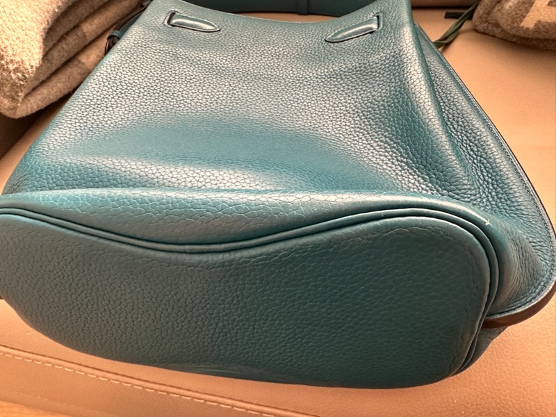 So Kelly 22 Hermes-12