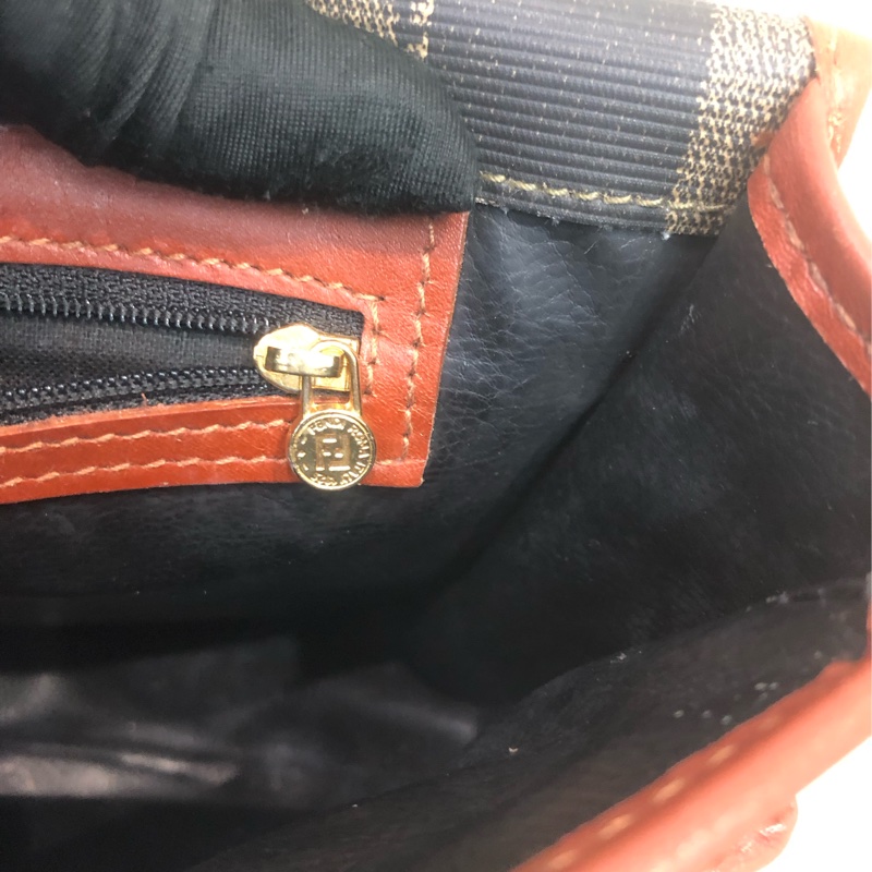 FENDI 中古直間拼色斜孭袋 XC224-18