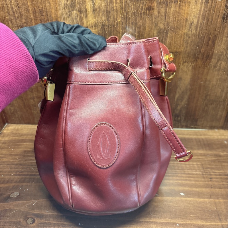 Cartier 紅色皮革水桶包-1