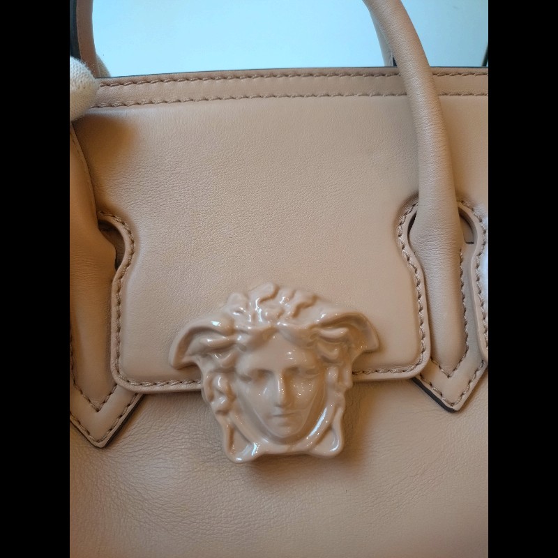 Versace 駝色皮革梅杜莎釦兩用包-24
