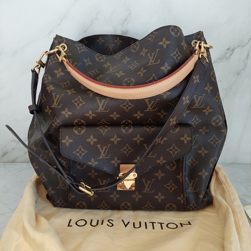 LV M40781 Metis hobo 🌈現貨實拍🌈經典花紋時尚兩用購物包(附購證正本)-59