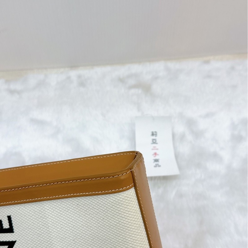莉亞精品♡ Celine 帆布卡其 琴譜包 二手-8
